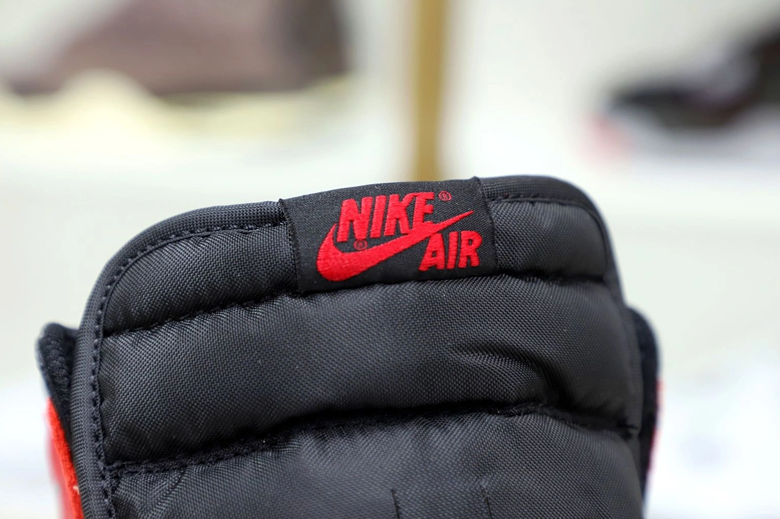 TOE' JORDAN 1 OG AIR RETRO 'BRED HIGH 0204